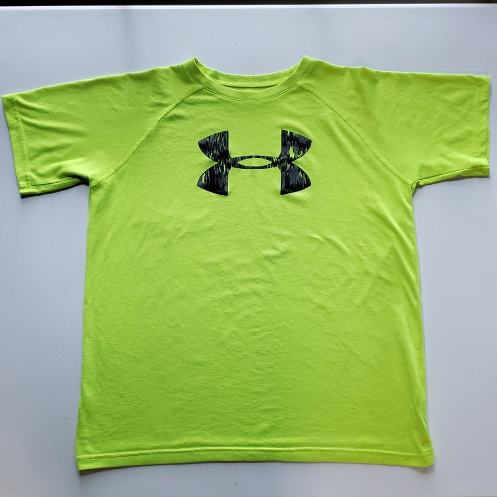 Under Armour boys shirt
